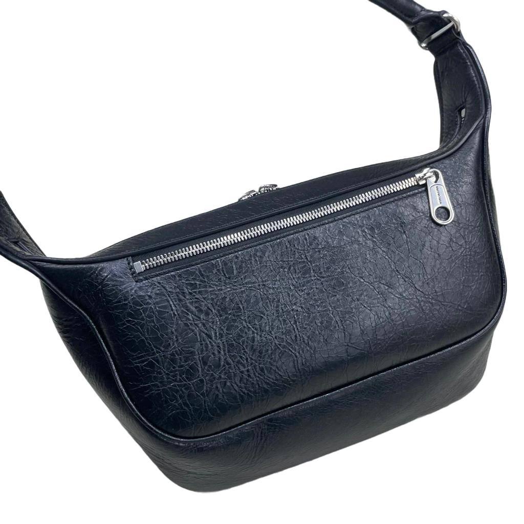 BALENCIAGA Raver Medium Bag With Handle In Black