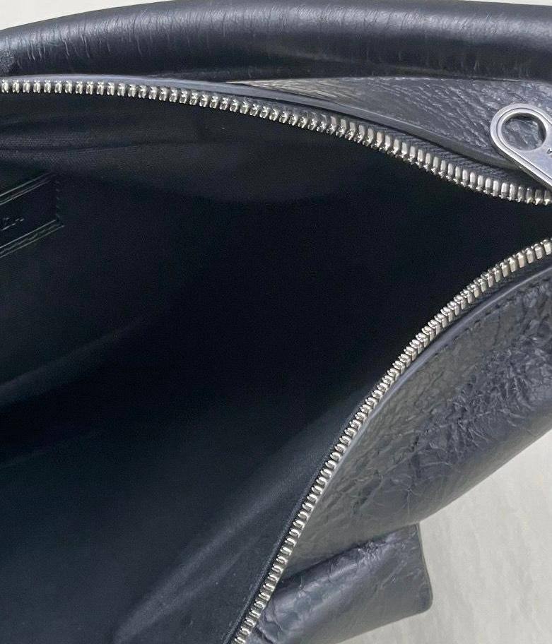 BALENCIAGA Raver Medium Bag With Handle In Black