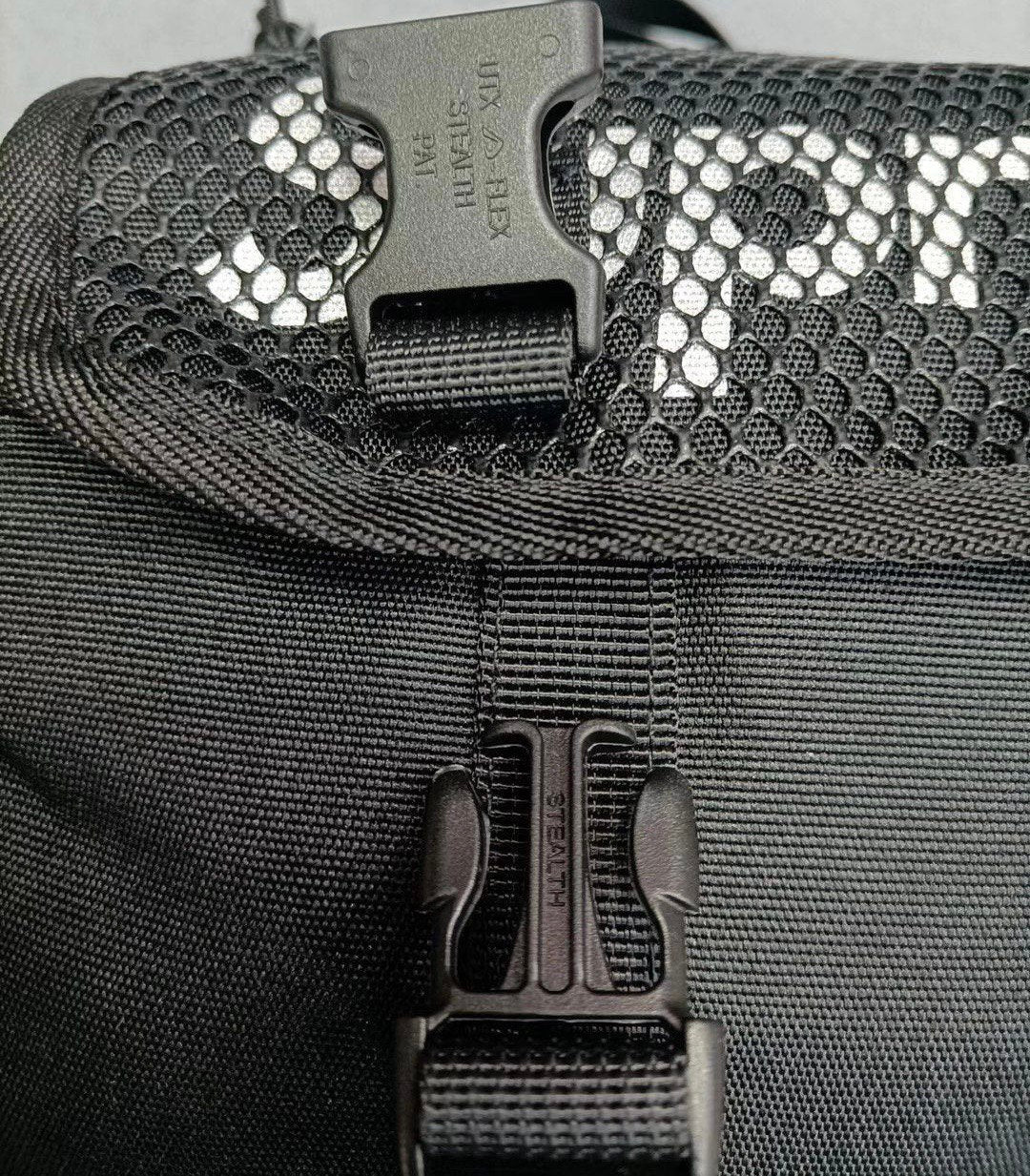 SUPREME 20SS Waist Bag "Black"