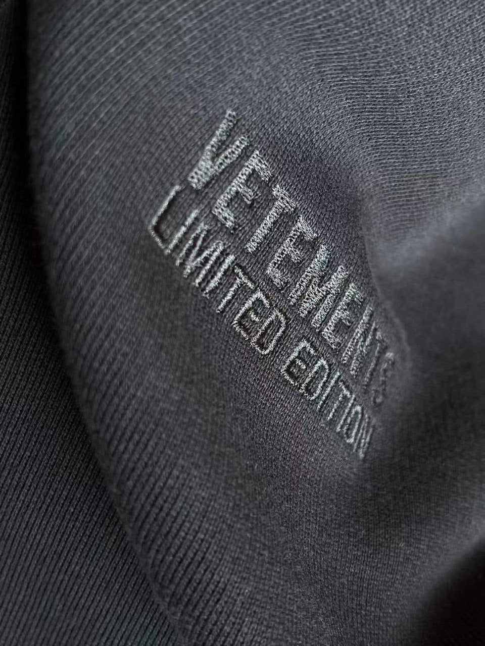 VETEMENTS Polizei Print Sweatshirt