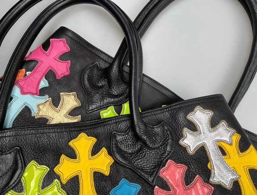 CHROME HEARTS Multi-Color Cross Purse