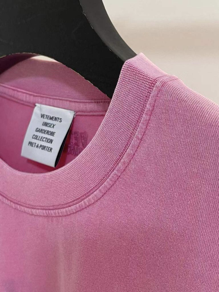 VETEMENTS I Got Lucky Pink T-shirt